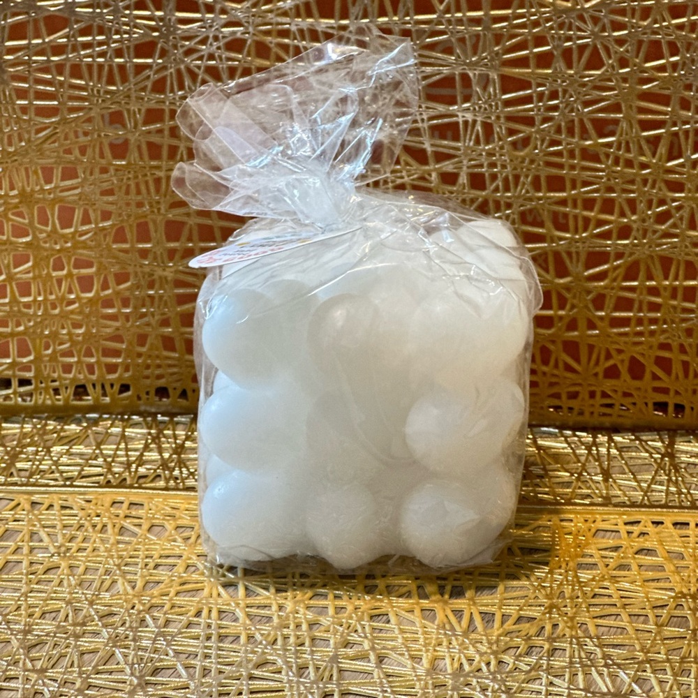 Unscented white Bubble Heart Candle
